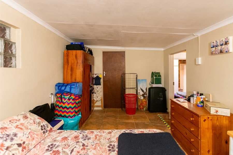 5 Bedroom Property for Sale in Vredenburg Western Cape